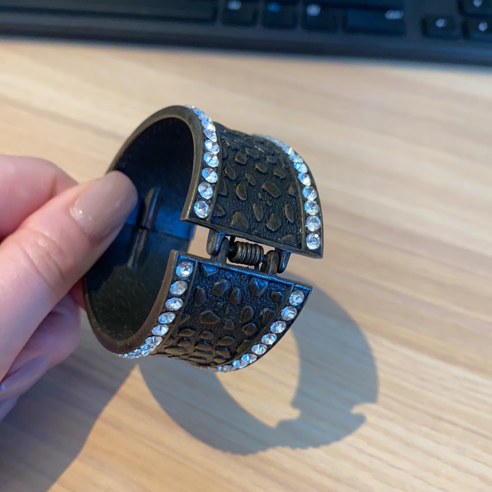 Crystal Bangle - Picture 3 of 4
